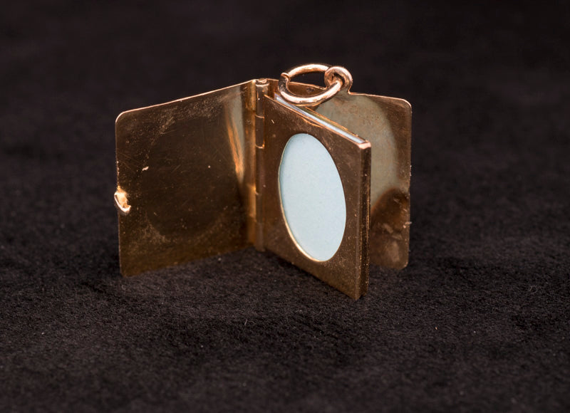 Rare Vintage 9ct Gold 'Book' Family Locket / Pendant / Charm. Assayed London, 1959