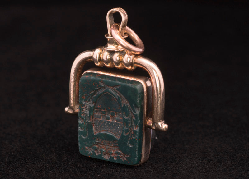 Antique 9ct Gold and Bloodstone & Sardonyx Spinner Fob. C.1900 Fabulous Engraving.
