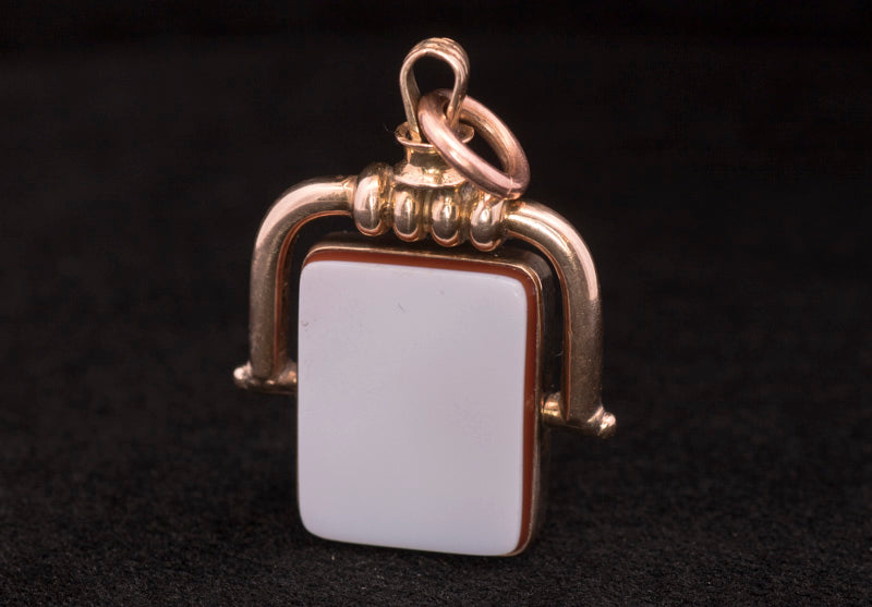 Antique 9ct Gold and Bloodstone & Sardonyx Spinner Fob. C.1900 Fabulous Engraving.