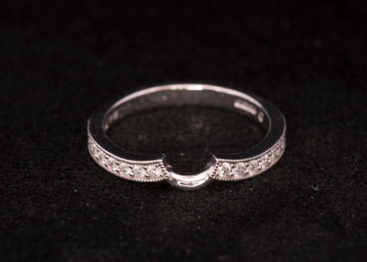 18ct White Gold and Diamond Fitted Wedding Band