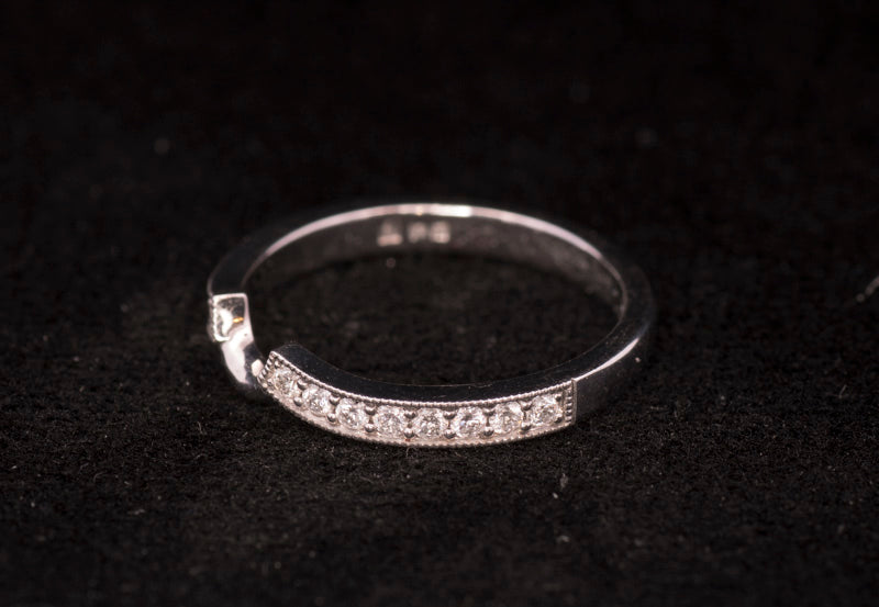 18ct White Gold and Diamond Fitted Wedding Band
