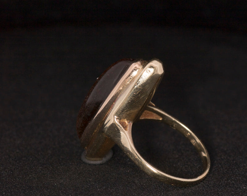 Vintage 1970's Retro Tigers Eye Dress Ring. 14ct Gold.