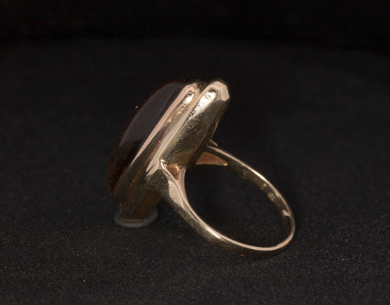 Vintage 1970's Retro Tigers Eye Dress Ring. 14ct Gold.