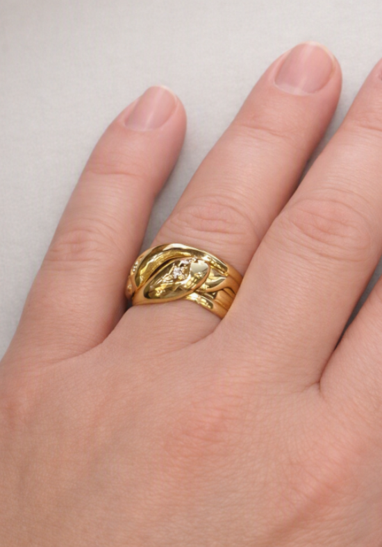 Antique 18ct Gold Double Snake Ring. Diamond Set. London 1918.