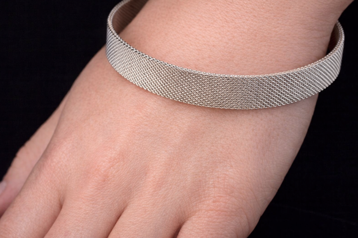 Genuine Tiffany & Co Sterling Silver Somerset Mesh Bangle. With Original Tiffany Pouch.