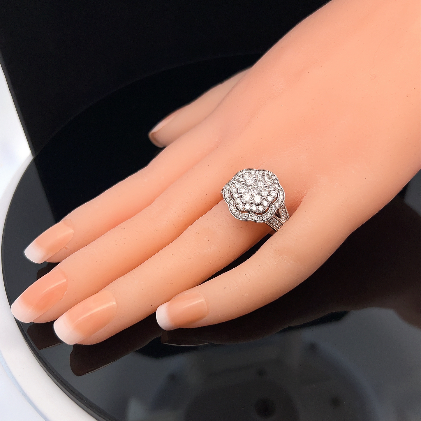Vintage Diamond Daisy Cluster 18ct White Gold Ring