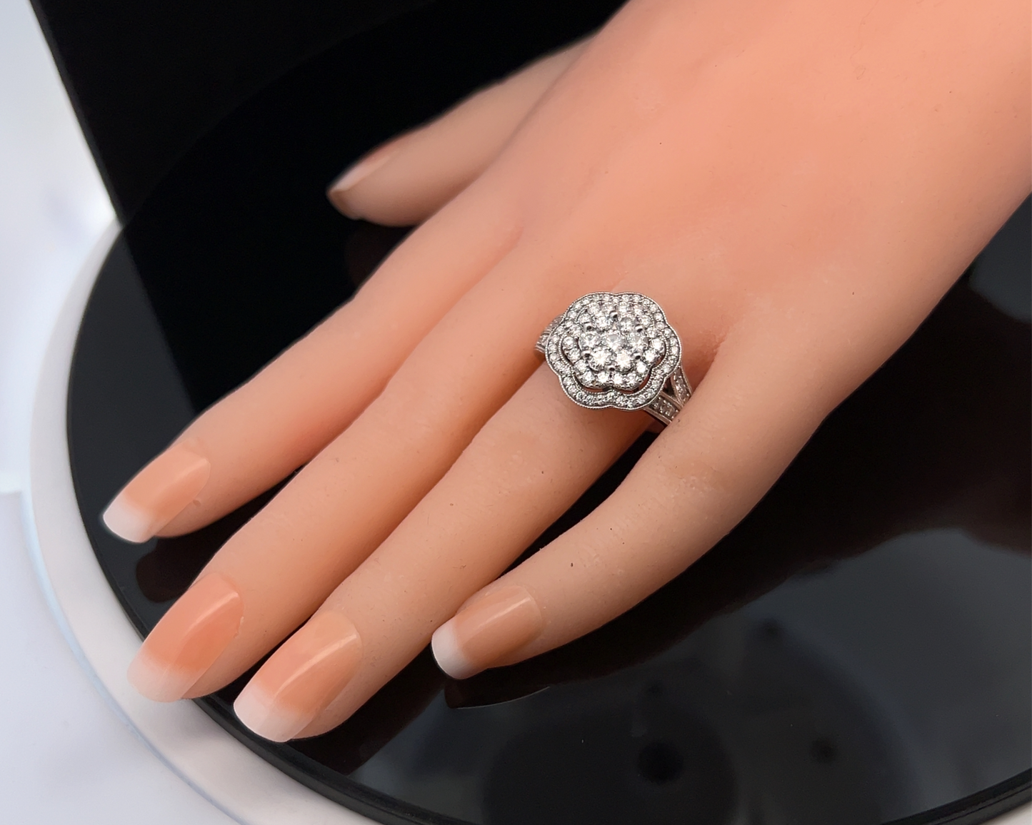 Vintage Diamond Daisy Cluster 18ct White Gold Ring
