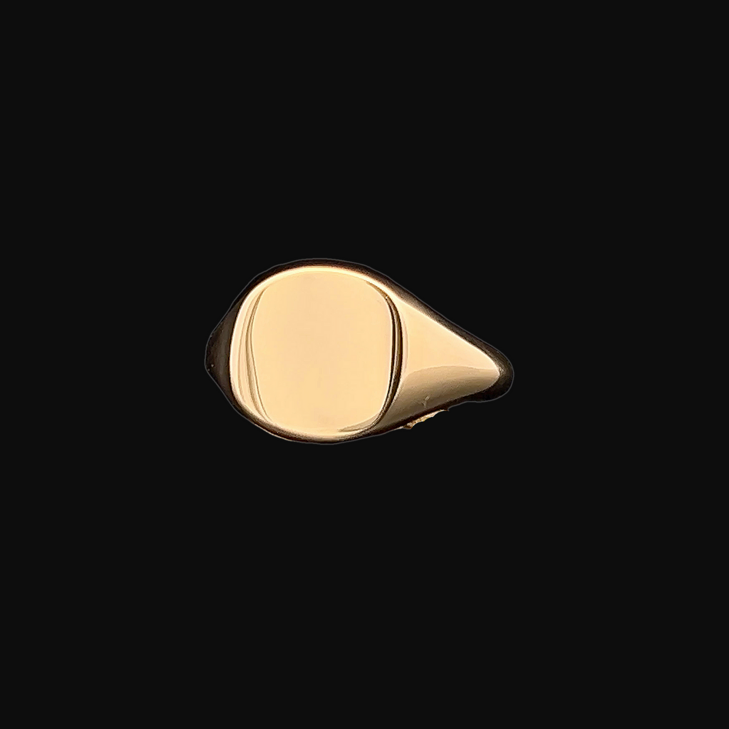 Vintage 18ct Gold Plain Signet Ring Manufactured by Charles Green & Sons