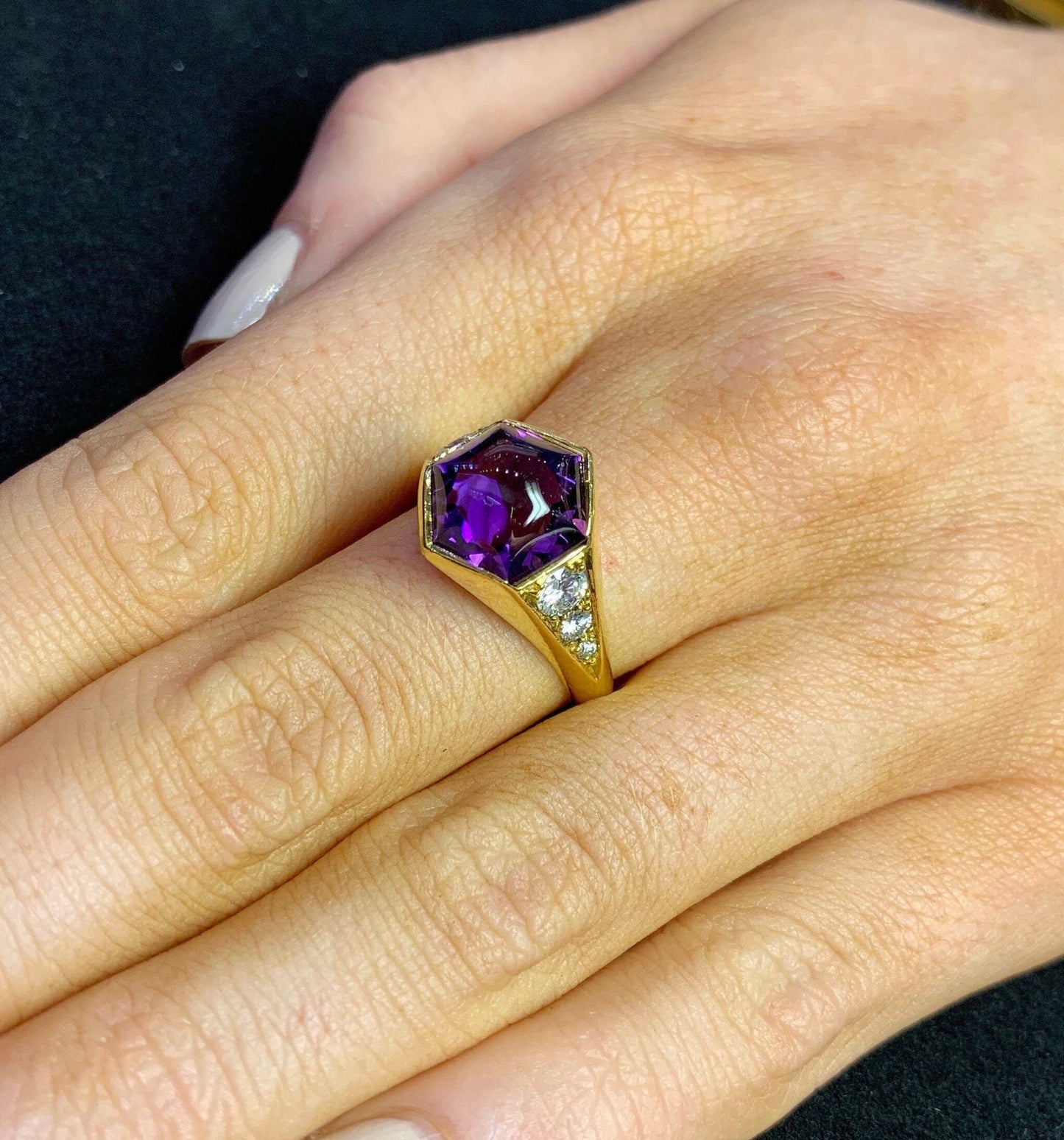 Vintage Cabochon Amethyst and Diamond 18ct Gold Ring. Art Deco Inspired Design.