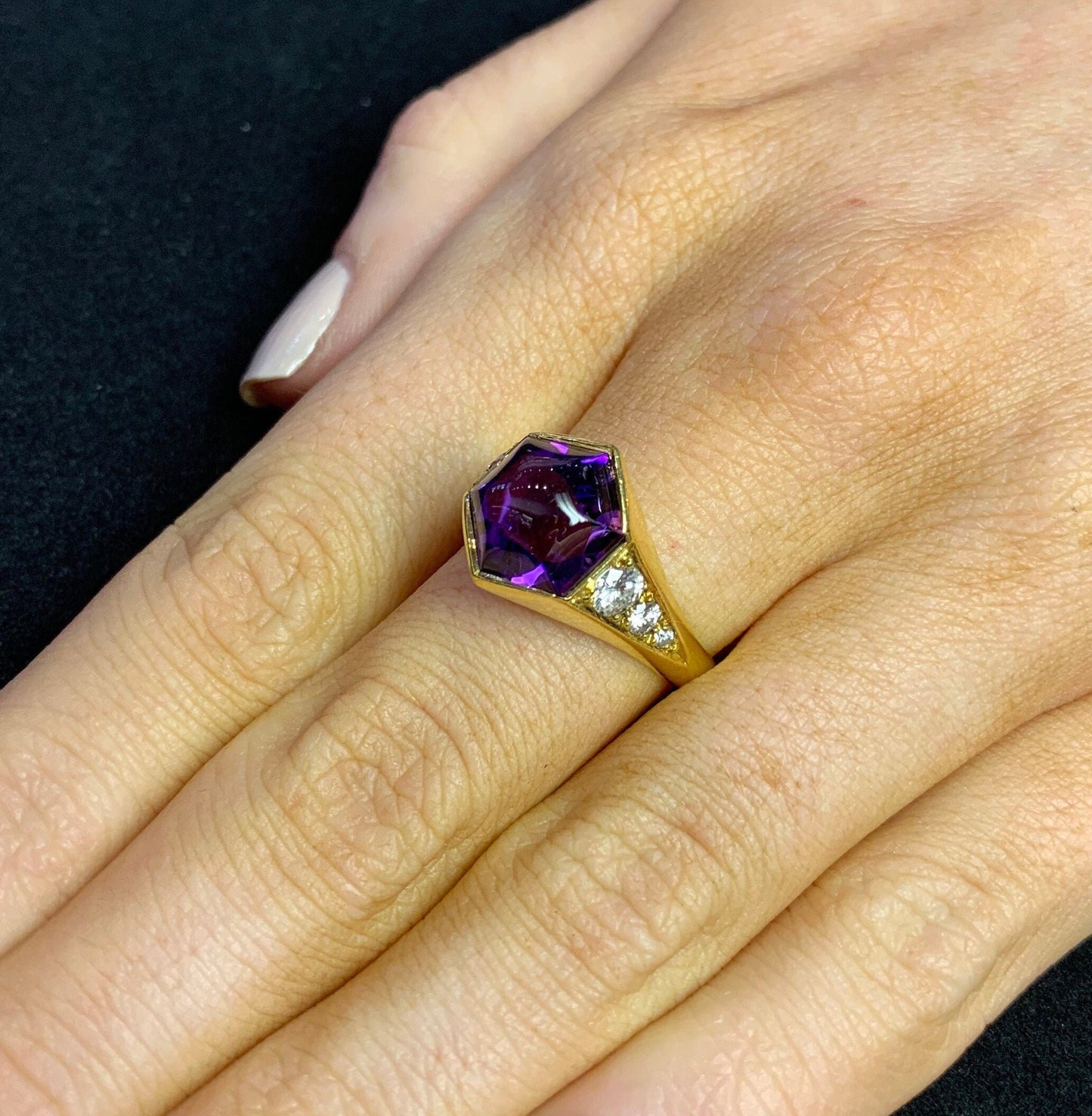 Vintage Cabochon Amethyst and Diamond 18ct Gold Ring. Art Deco Inspired Design.