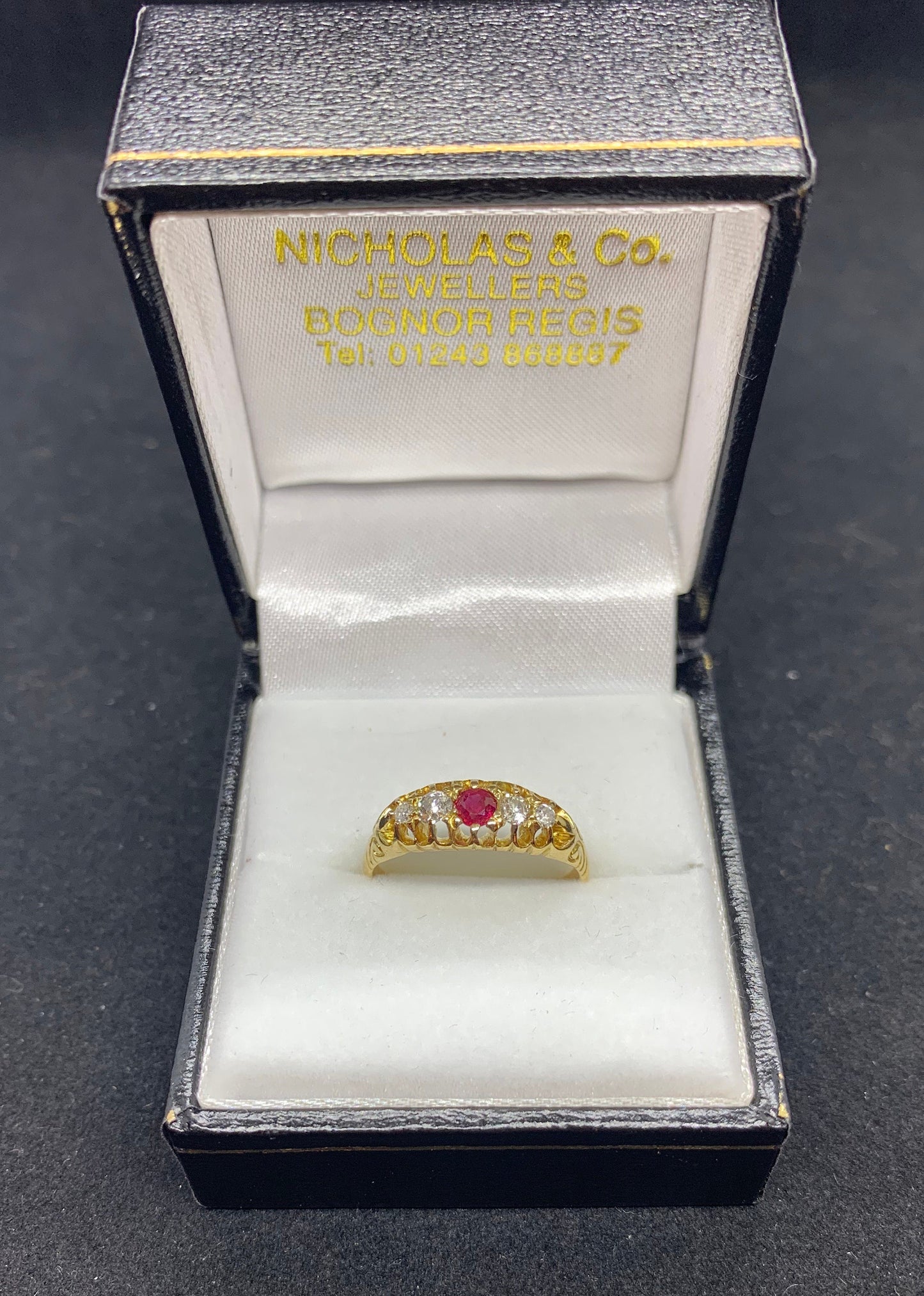 Antique Ruby and Old European Cut Diamond 5 Stone Carved Ring. 18ct Gold. English. Late Victorian 1890-1900