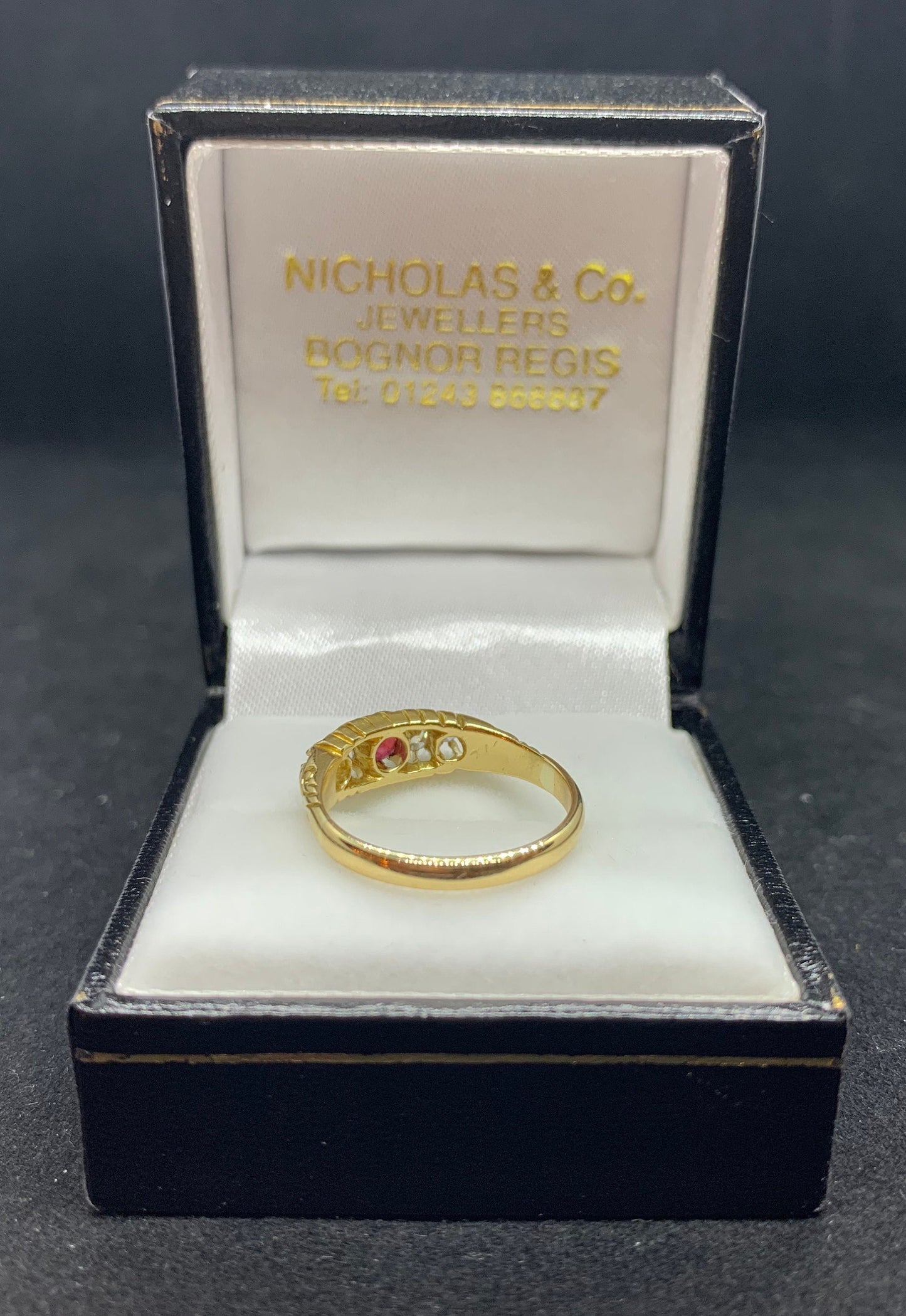 Antique Ruby and Old European Cut Diamond 5 Stone Carved Ring. 18ct Gold. English. Late Victorian 1890-1900