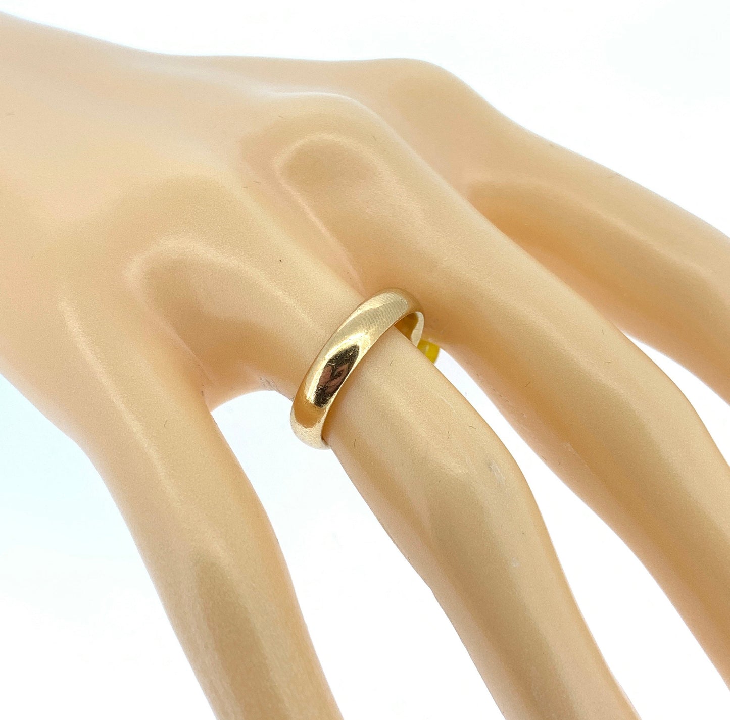 Antique  22ct Gold Court Wedding Ring. London 1922. Timeless 4.1mm Band.