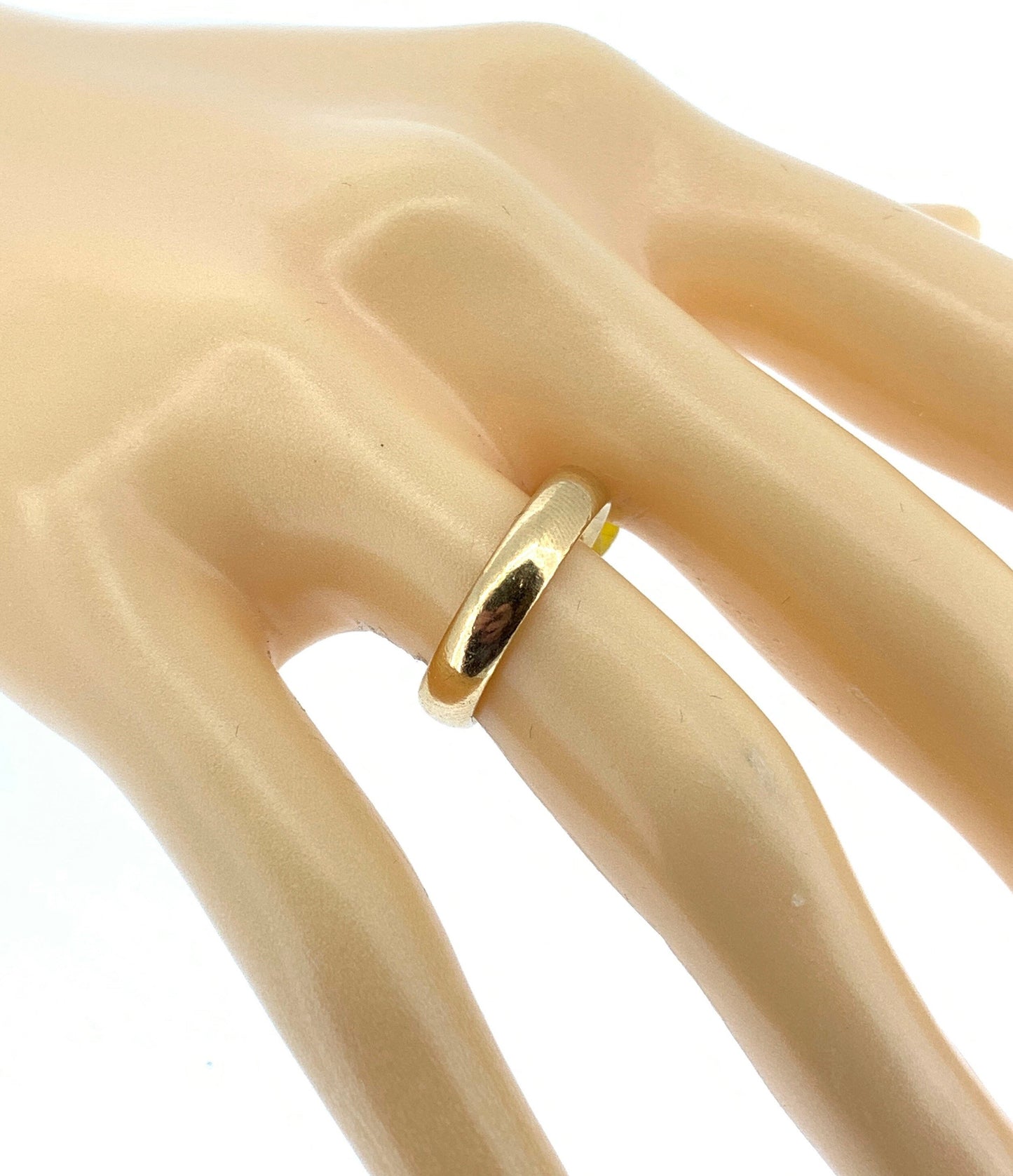Antique  22ct Gold Court Wedding Ring. London 1922. Timeless 4.1mm Band.