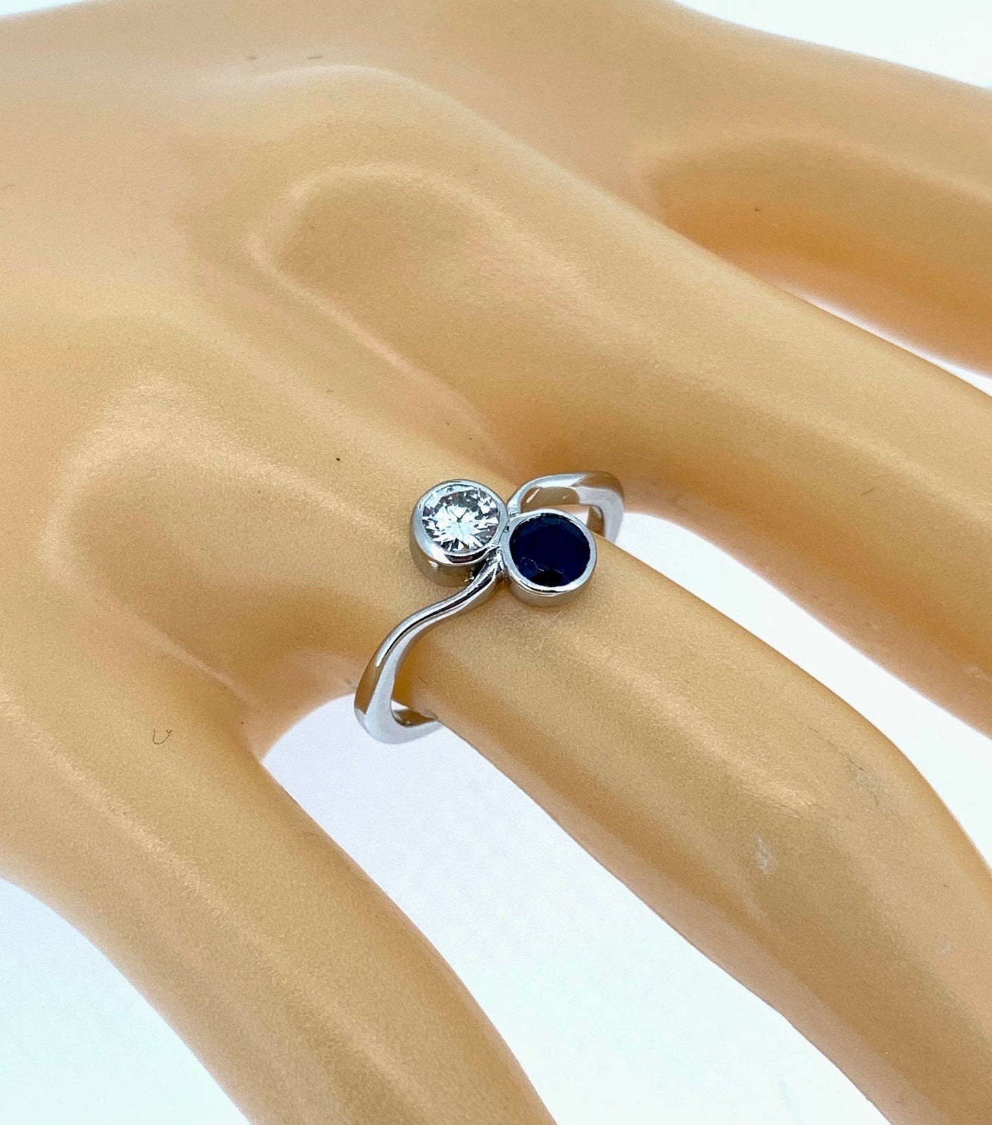 Vintage Diamond and Sapphire Crossover Ring. 18ct White Gold.