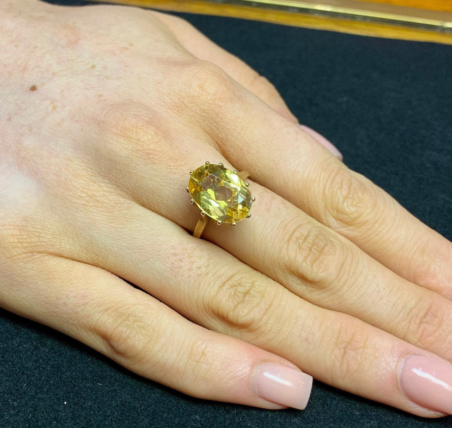 Vintage Citrine 9ct Gold Dress Ring. Hallmarked 1990