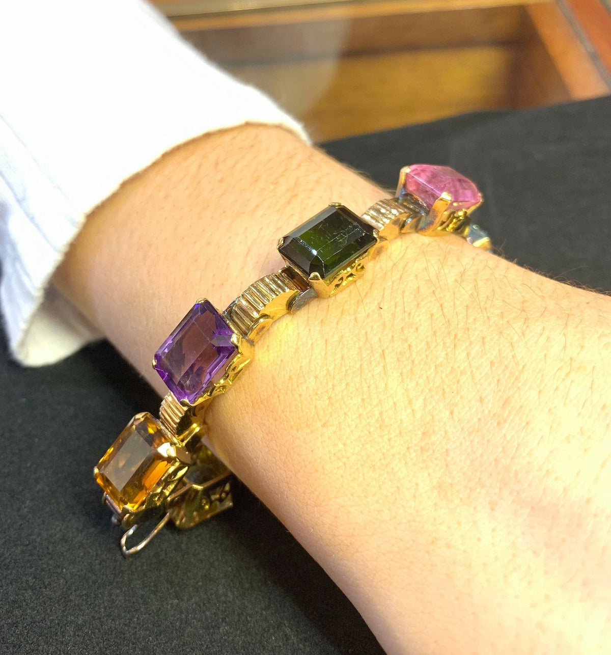 Outstanding Vintage Multi-Gem 18ct Gold Bracelet. Genuine 1940's Example, Highly Wearable & Collectable.