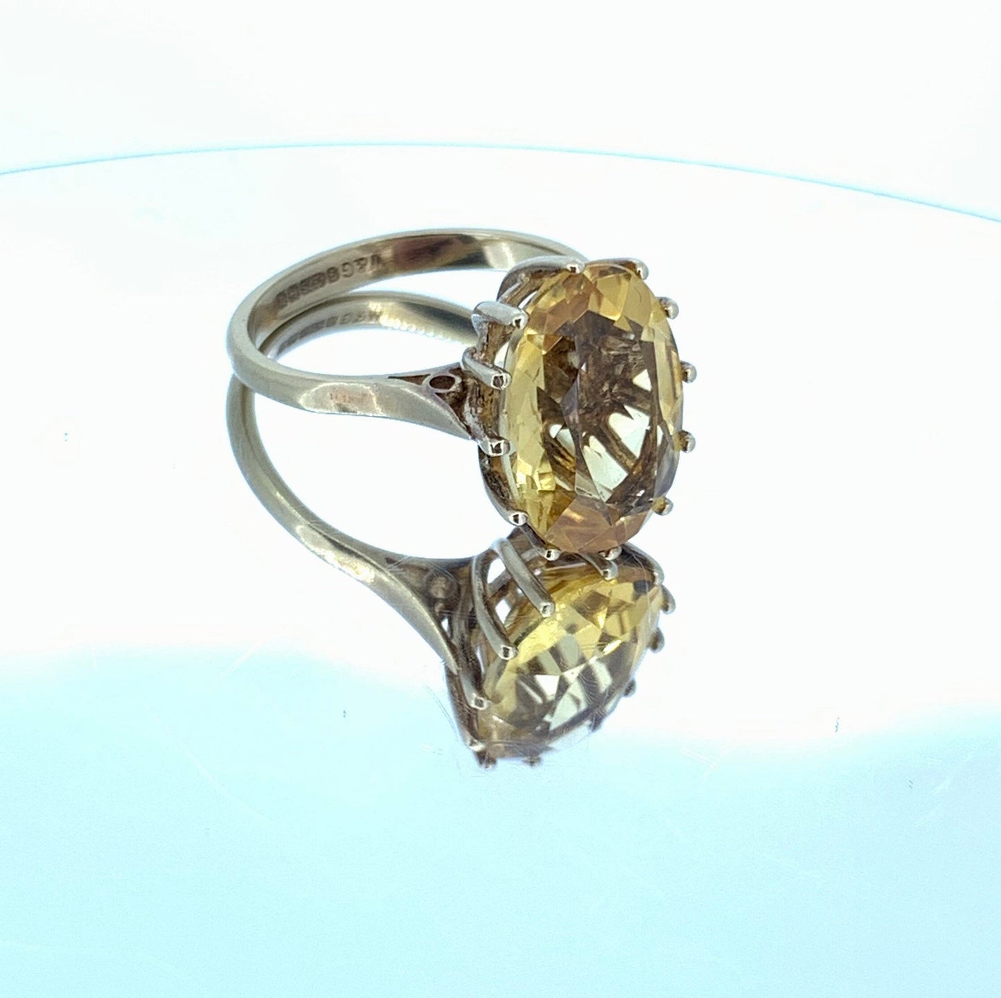Vintage Citrine 9ct Gold Dress Ring. Hallmarked 1990