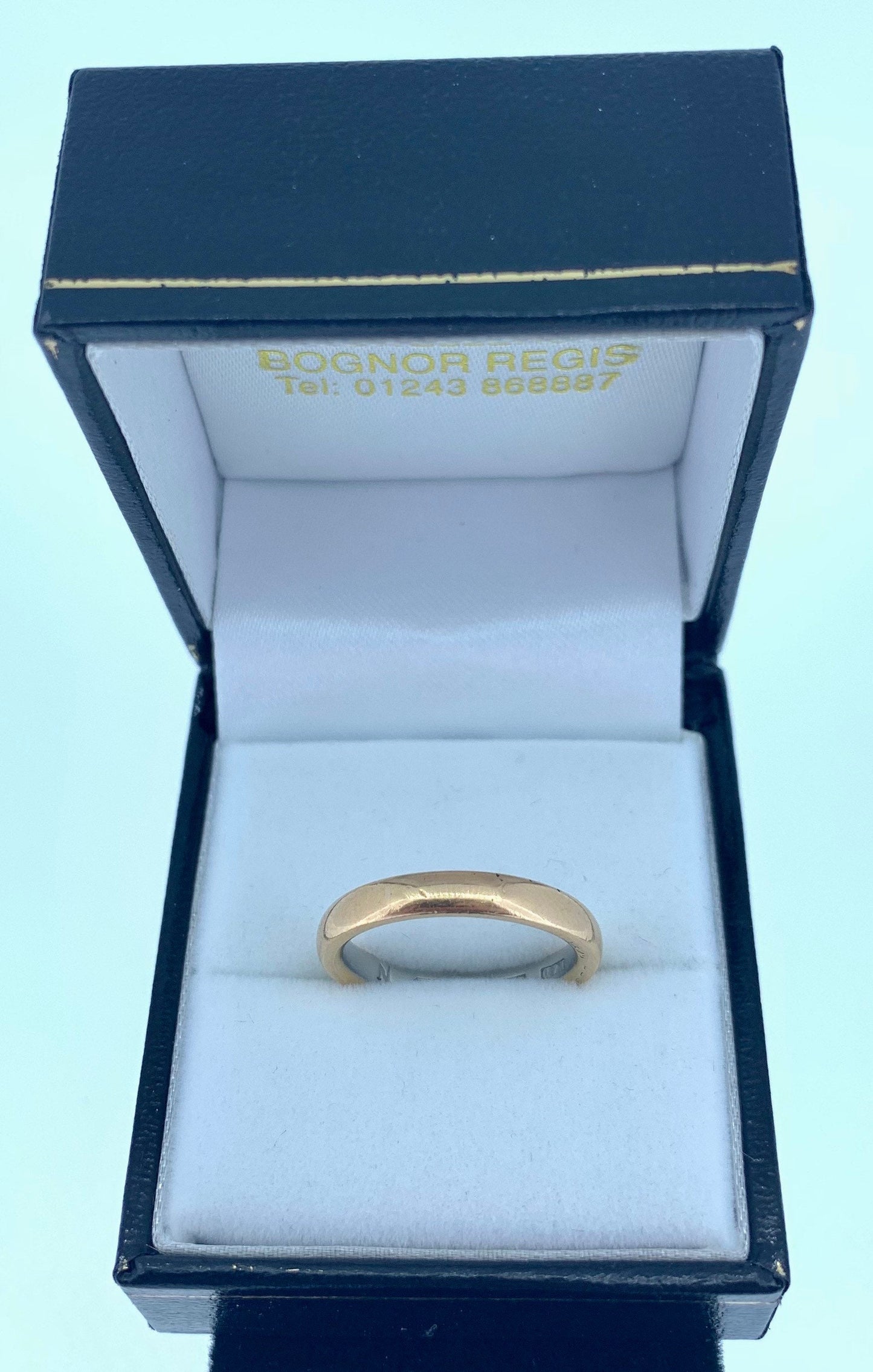 Antique Art Deco 22ct Gold and Platinum Court Wedding Ring. Timeless 3mm Band. Superb Weight & Quality.
