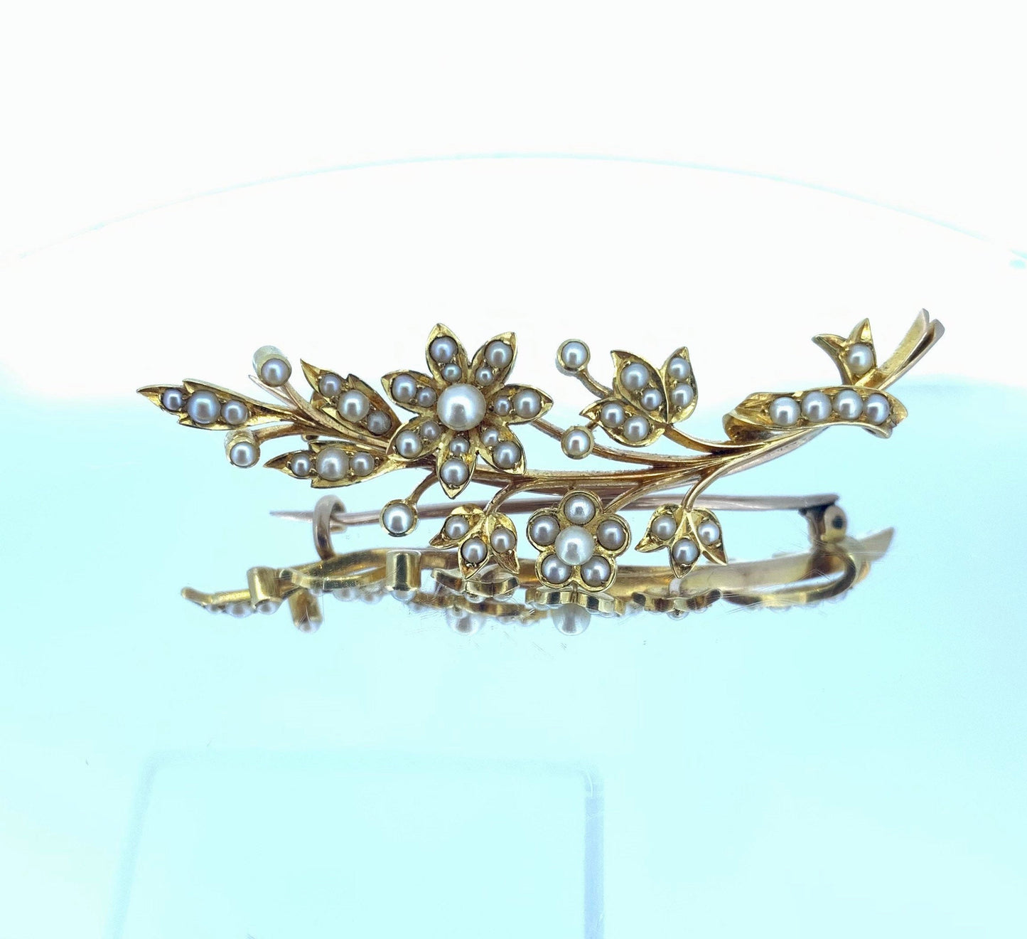 Antique Edwardian 15ct Gold Natural Split Pearl Floral Brooch. Lovely Crisp Example. English Circa 1915.