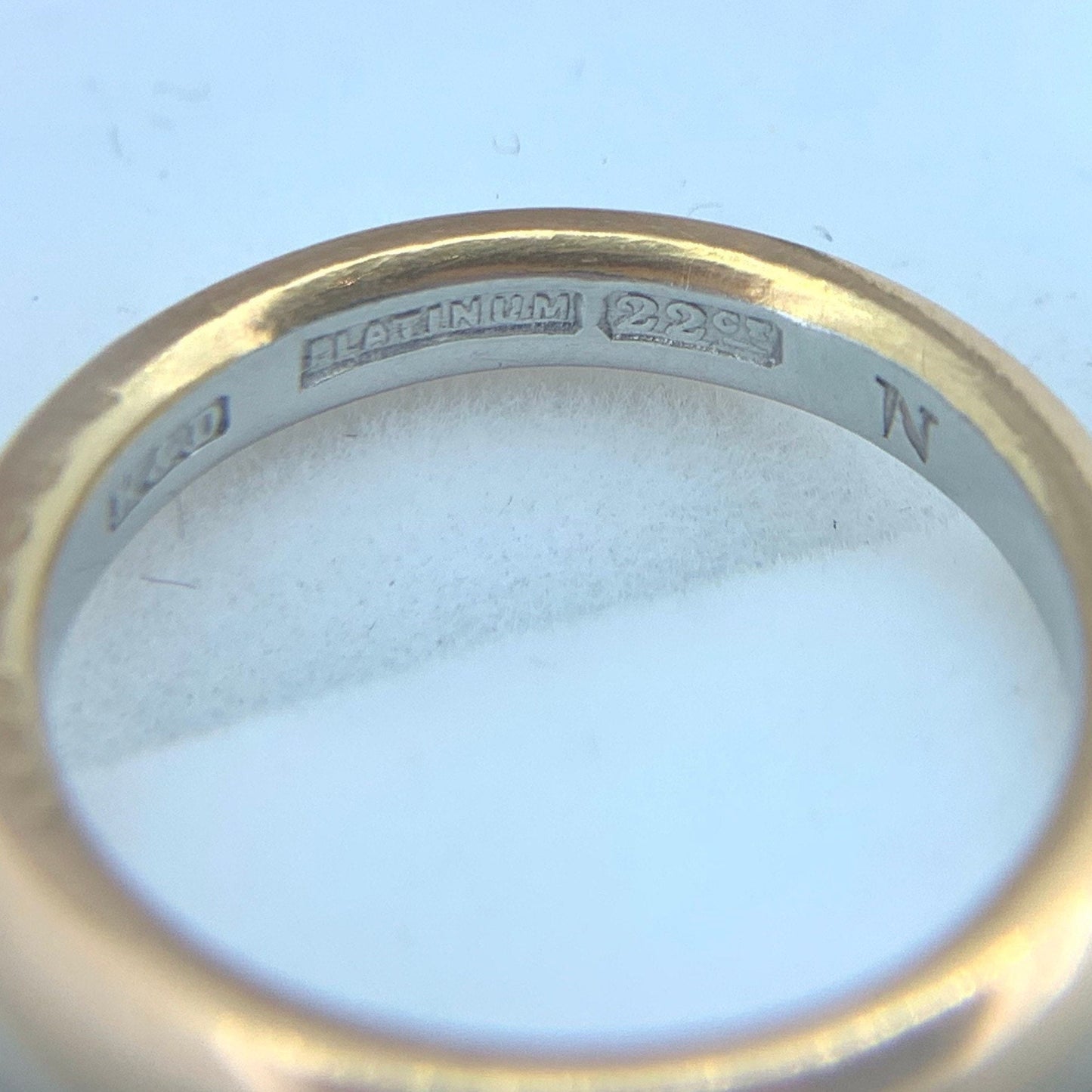 Antique Art Deco 22ct Gold and Platinum Court Wedding Ring. Timeless 3mm Band. Superb Weight & Quality.