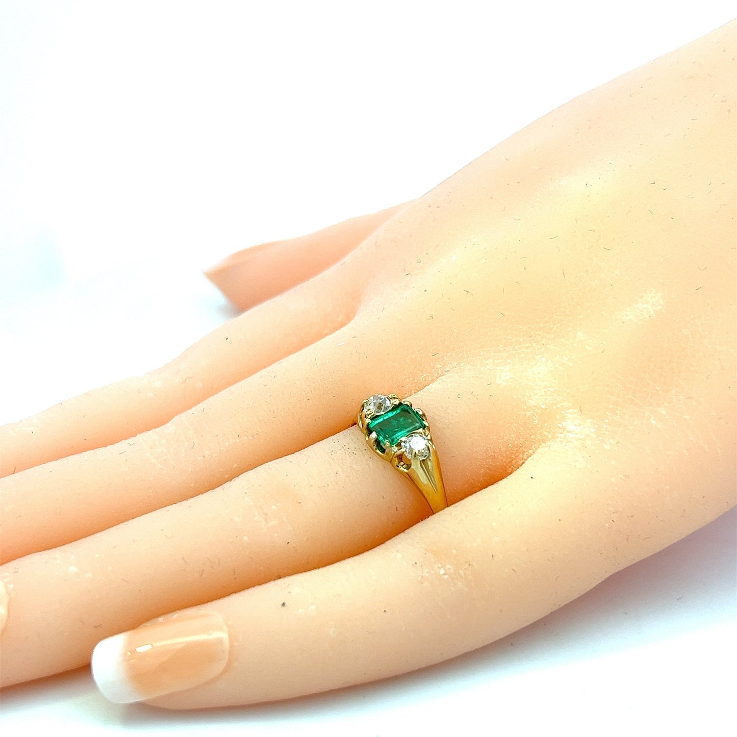 Antique 18ct Gold Emerald and Diamond Trilogy Ring. English. Birmingham 1919.