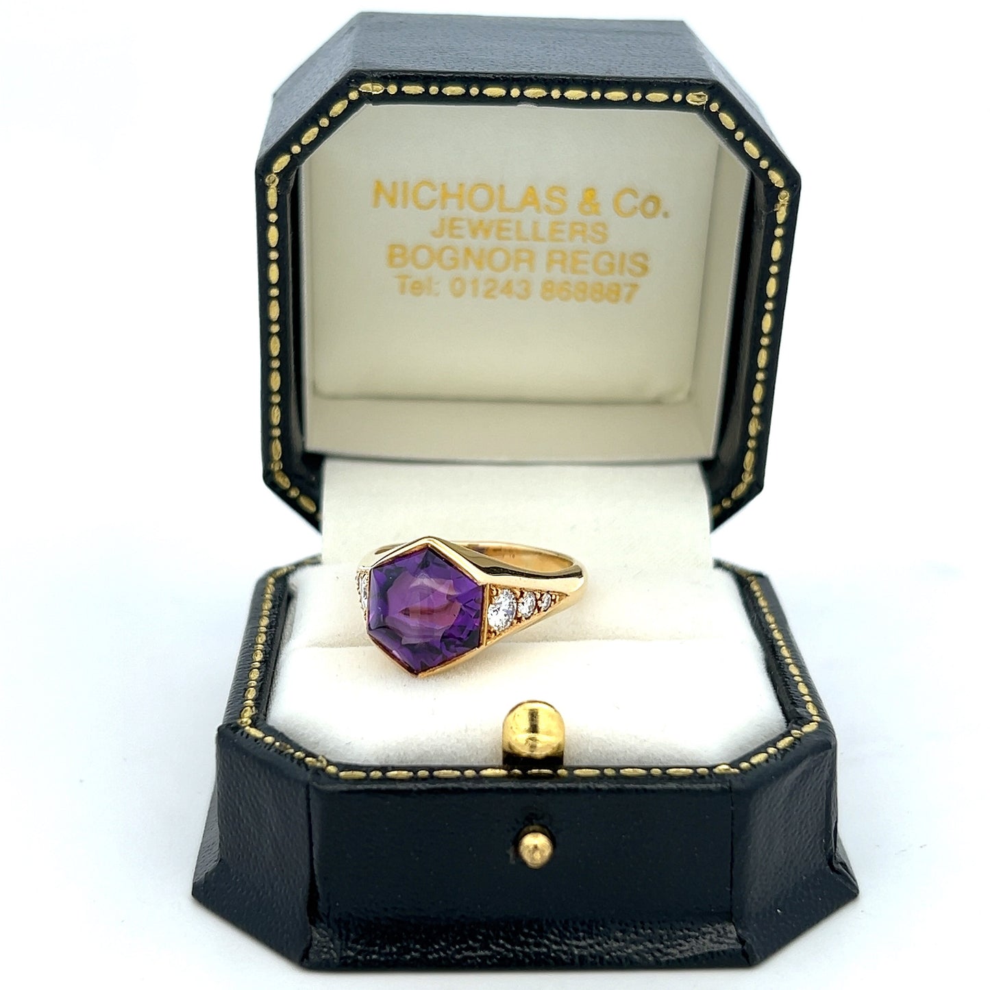 Vintage Cabochon Amethyst and Diamond 18ct Gold Ring. Art Deco Inspired Design.
