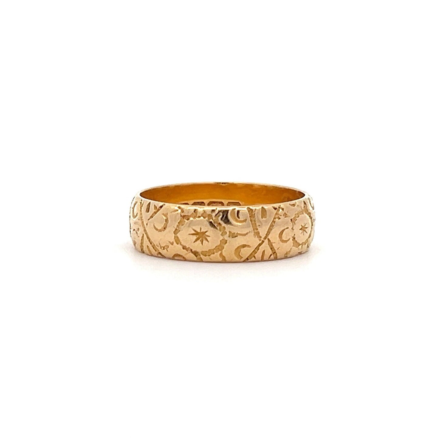 Antique Edwardian 18ct Gold Hand Engraved Wedding Ring. English. London 1918. Quality 6.1g. 6mm Wide.