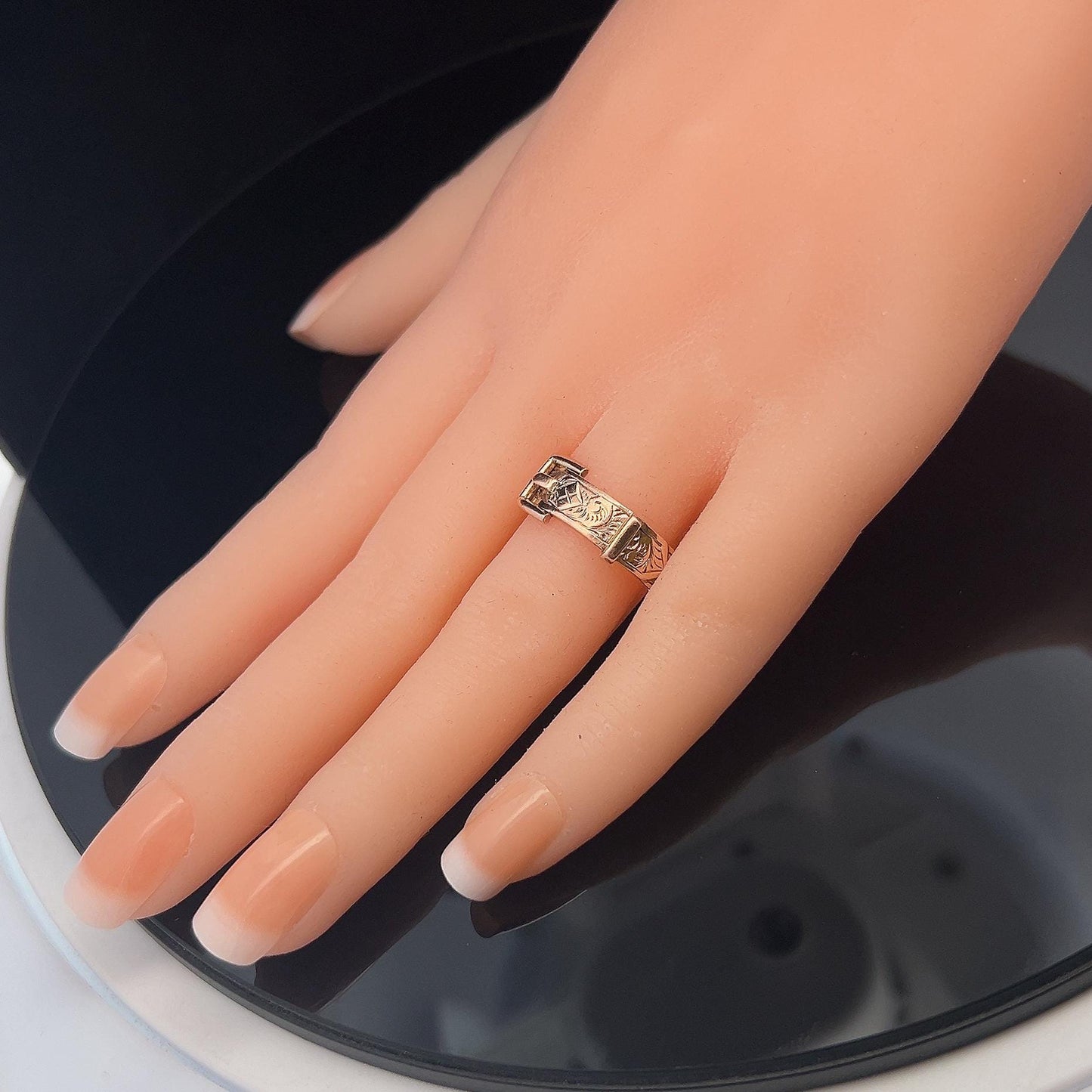 Antique Edwardian 9ct Gold Buckle Ring. Birmingham 1912. Crisp Example with Fine Engraving.