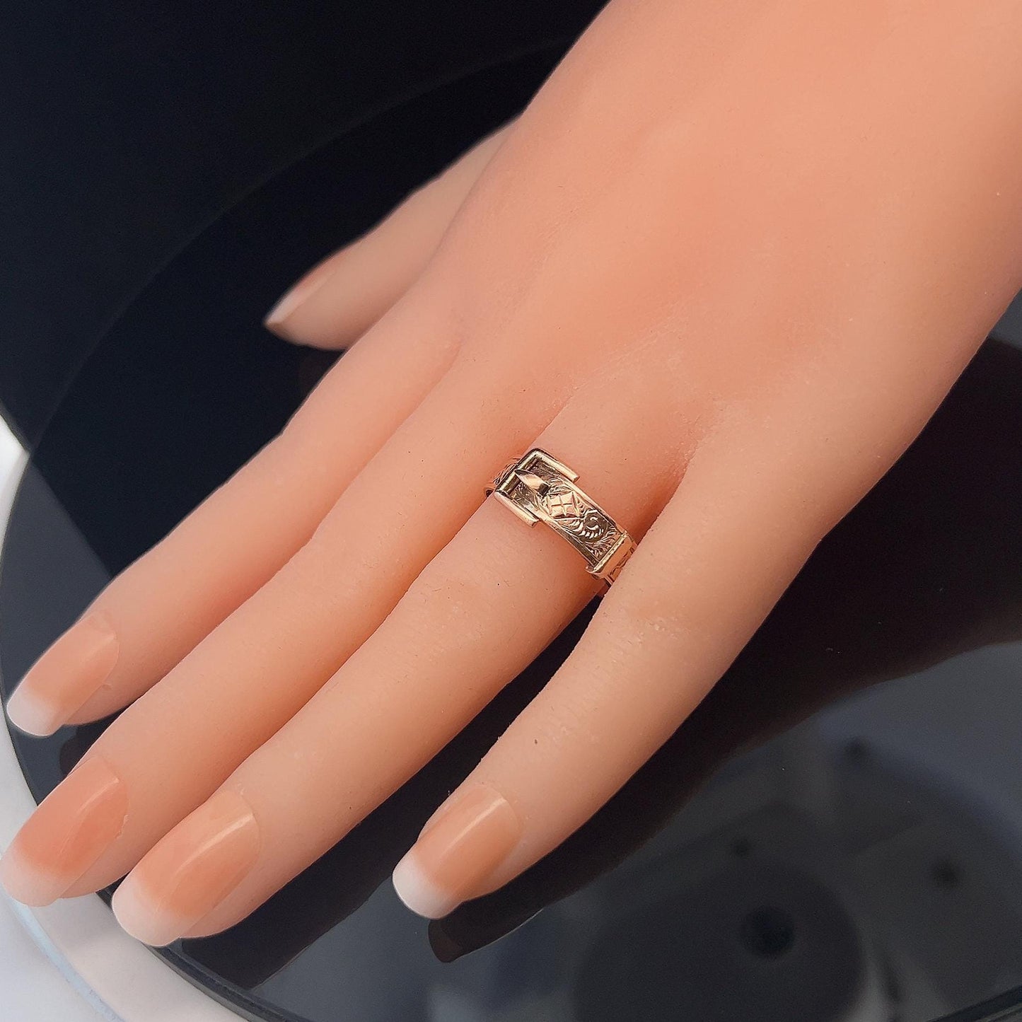 Antique Edwardian 9ct Gold Buckle Ring. Birmingham 1912. Crisp Example with Fine Engraving.