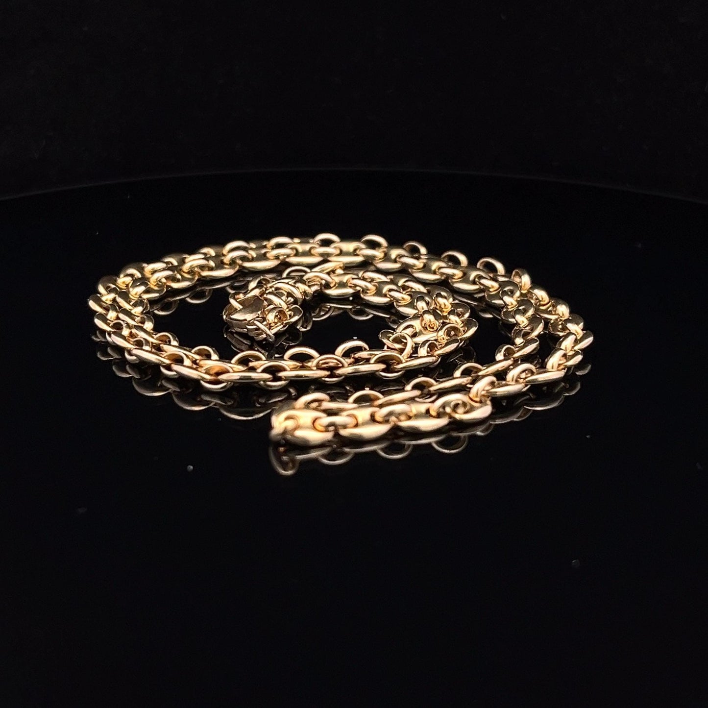 9ct Yellow Gold Marine Link Chain. 24 inches. Solid Example. Hallmarked London 1977. 25.3g