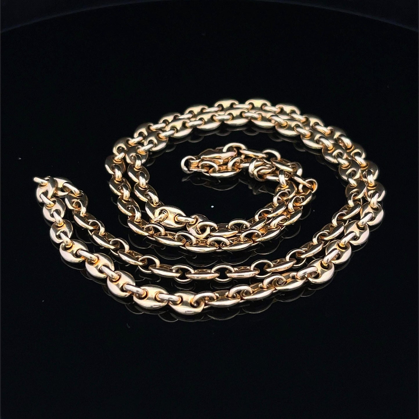 9ct Yellow Gold Marine Link Chain. 24 inches. Solid Example. Hallmarked London 1977. 25.3g
