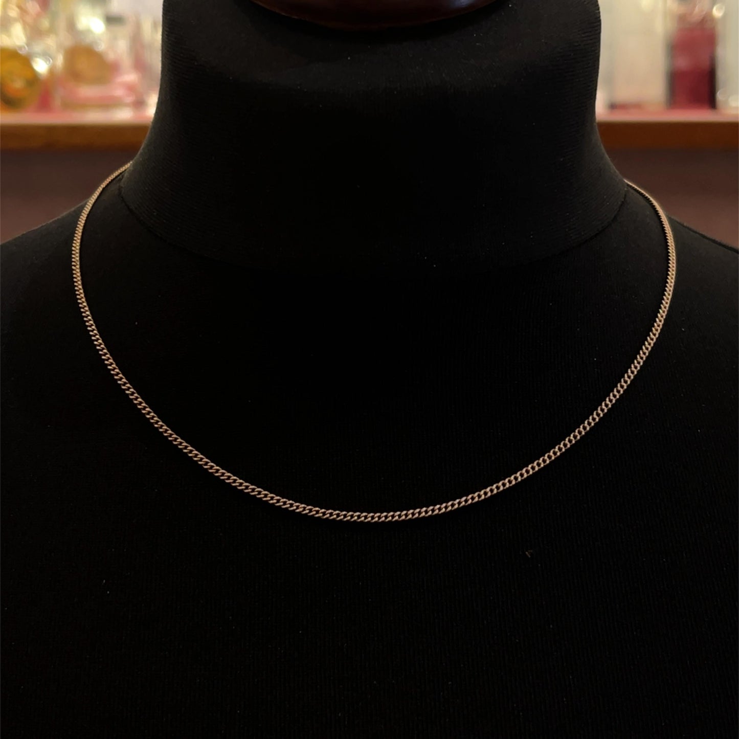 Antique 9ct Rose Gold  Curb chain 18" C.1900. Genuine Old One In Good Order. Perfect For Your Antique Pendant. '9ct' Tag Barrel Clasp. 4.2g