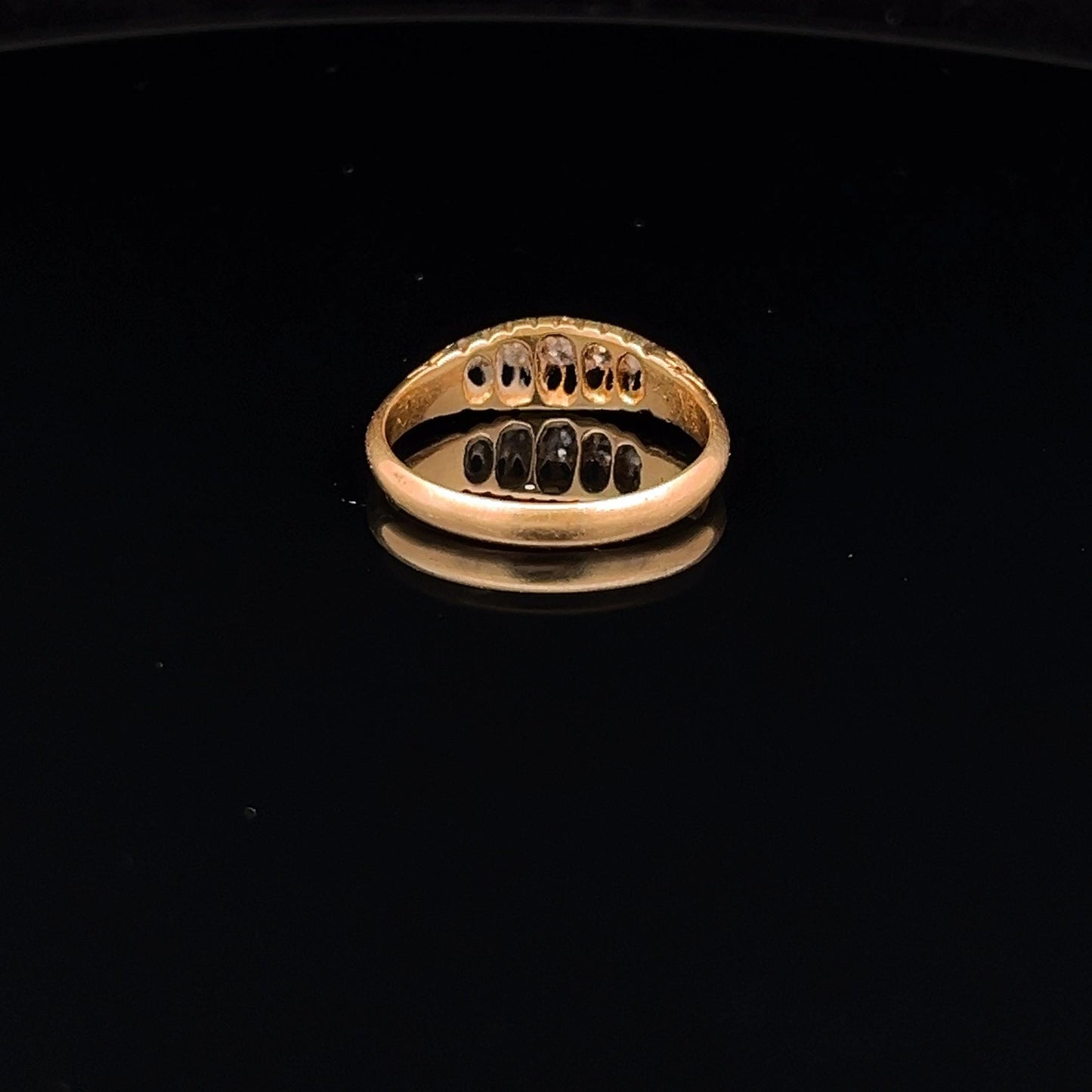 Antique 5 Stone Diamond Ring. 18ct Gold Carved Ring. Victorian. English. Hallmarked 1864.