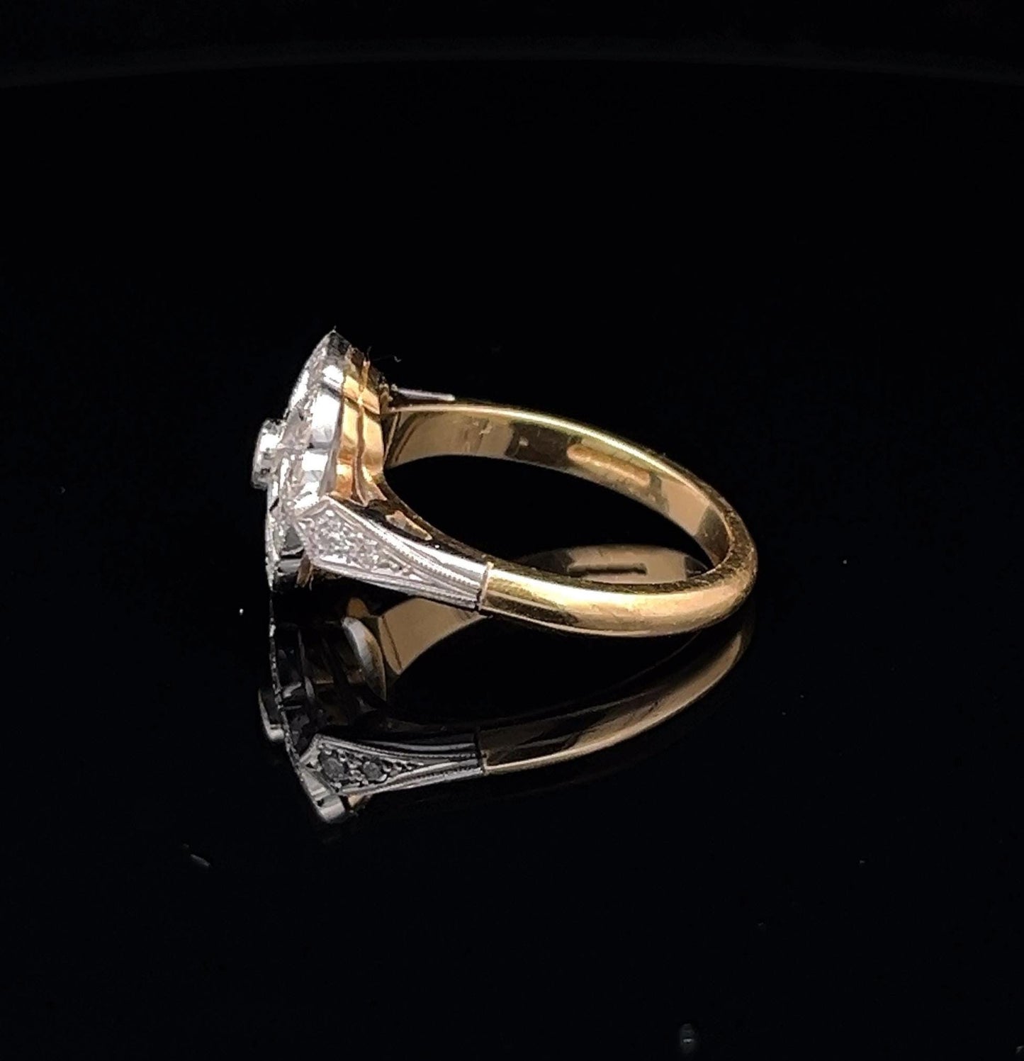 Very Pretty Diamond 18ct White and Yellow Gold Art Deco Cluster Ring.