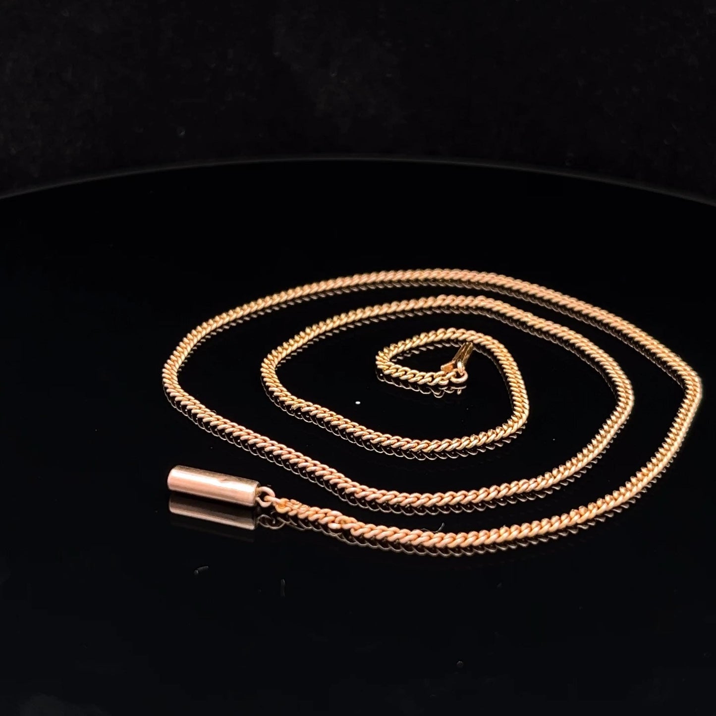 Antique 9ct Rose Gold  Curb chain 18" C.1900. Genuine Old One In Good Order. Perfect For Your Antique Pendant. '9ct' Tag Barrel Clasp. 4.2g