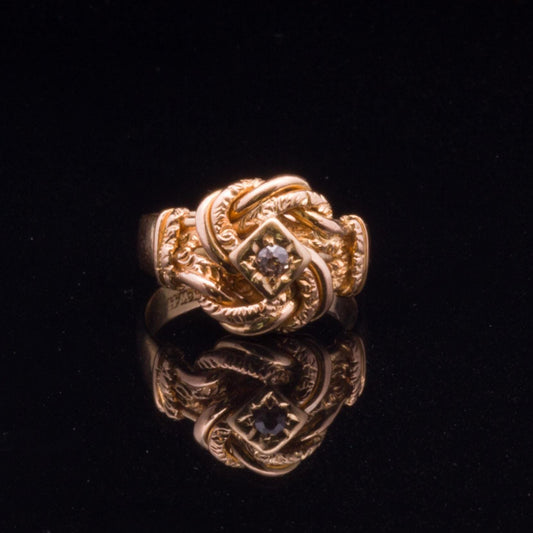 Antique 18ct Gold Knot Ring. Lovely example Assayed in Birmingham 1918.