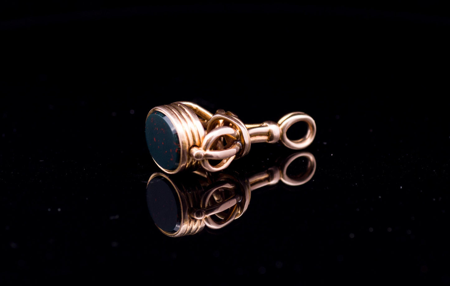Antique 15ct Gold, Bloodstone and Agate Swivel Watch Fob / Seal. Circa 1860
