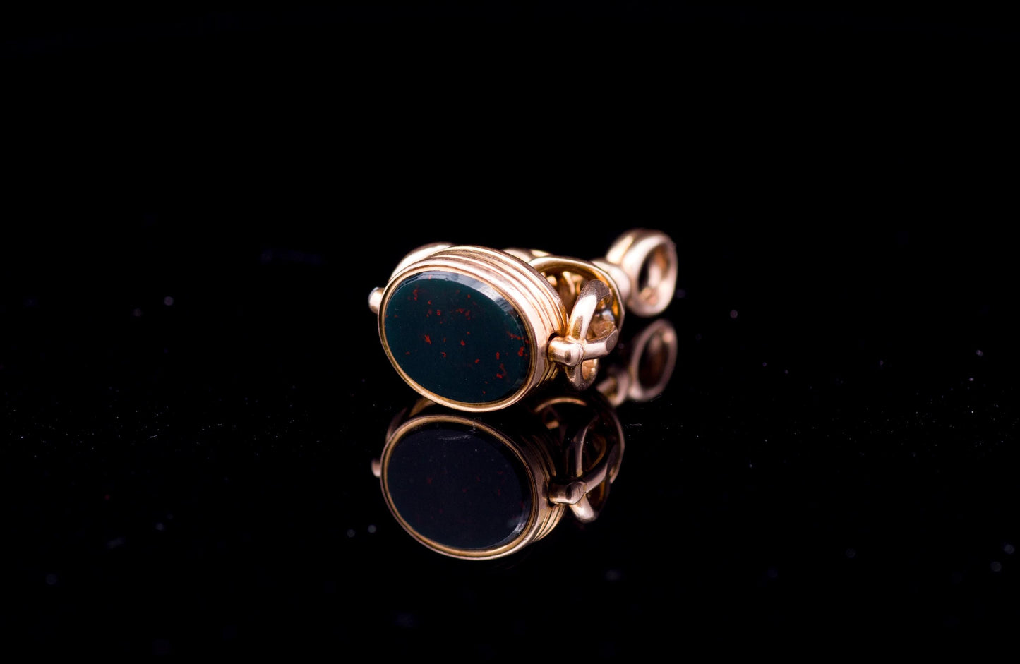Antique 15ct Gold, Bloodstone and Agate Swivel Watch Fob / Seal. Circa 1860