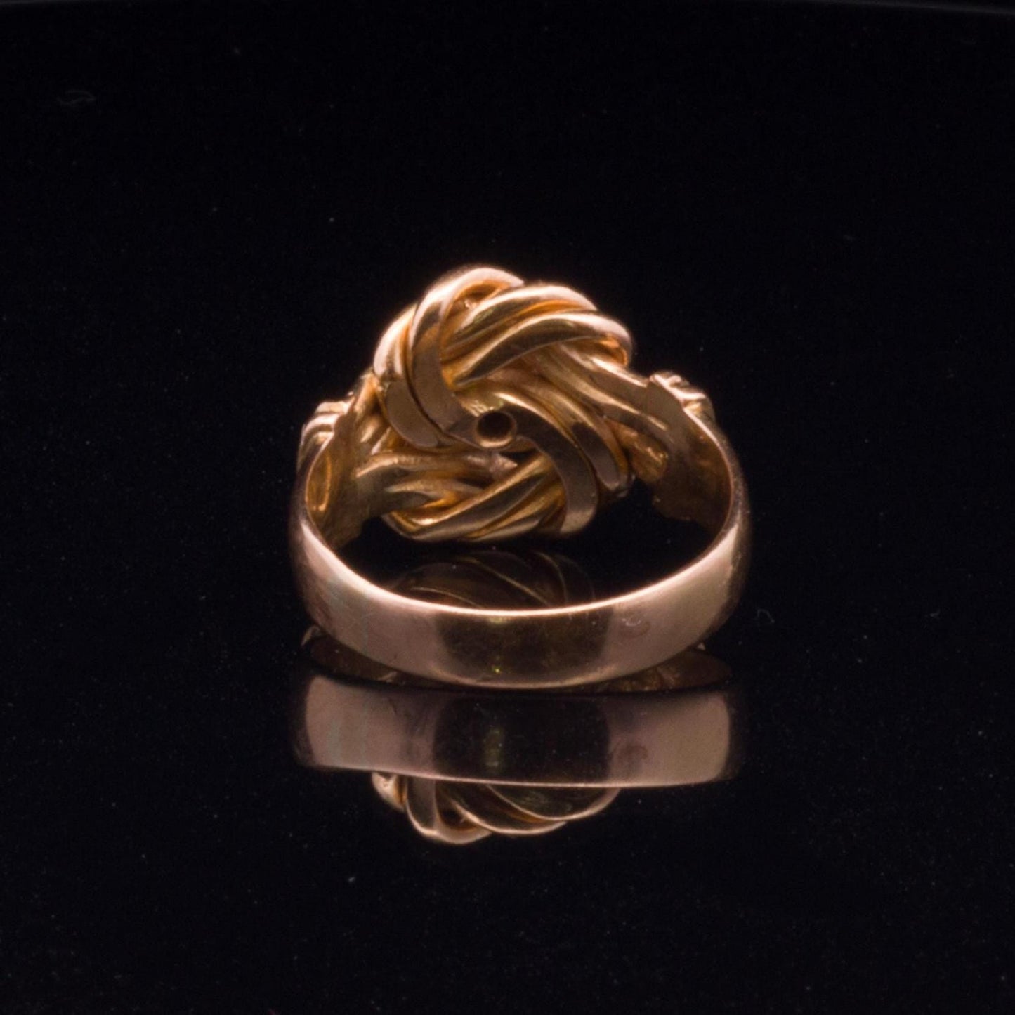 Antique 18ct Gold Knot Ring. Lovely example Assayed in Birmingham 1918.