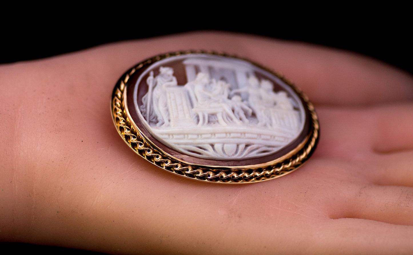 Stunning Antique 9ct Gold Shell Cameo Brooch. Beautiful Carving, Quality Heavy Gold Mount.