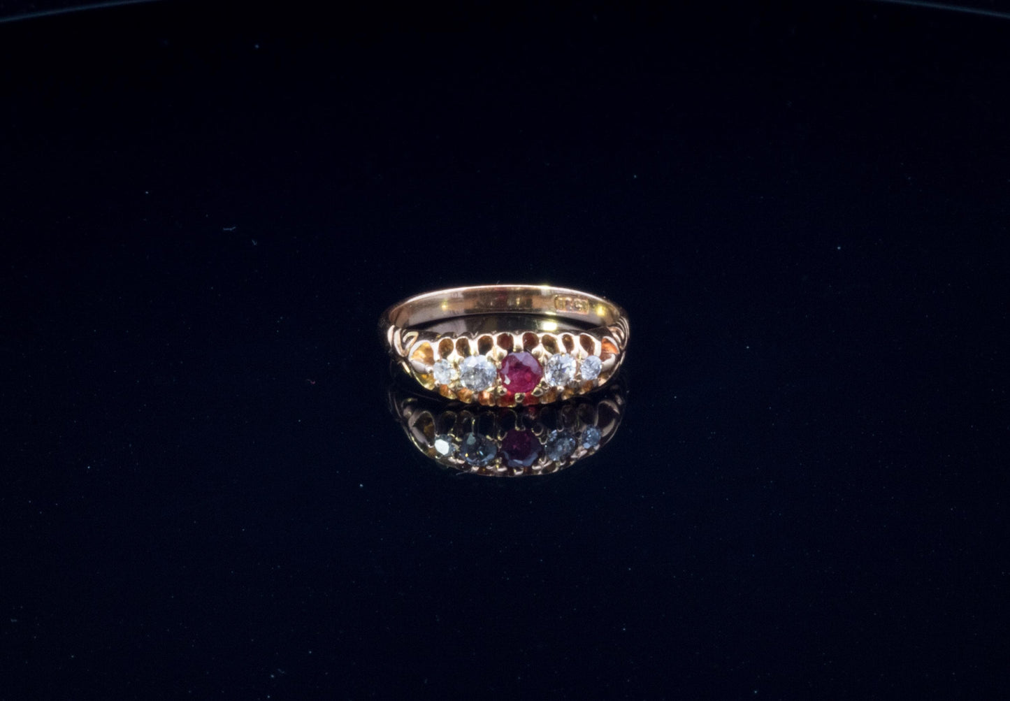 Antique Ruby and Old European Cut Diamond 5 Stone Carved Ring. 18ct Gold. English. Late Victorian 1890-1900